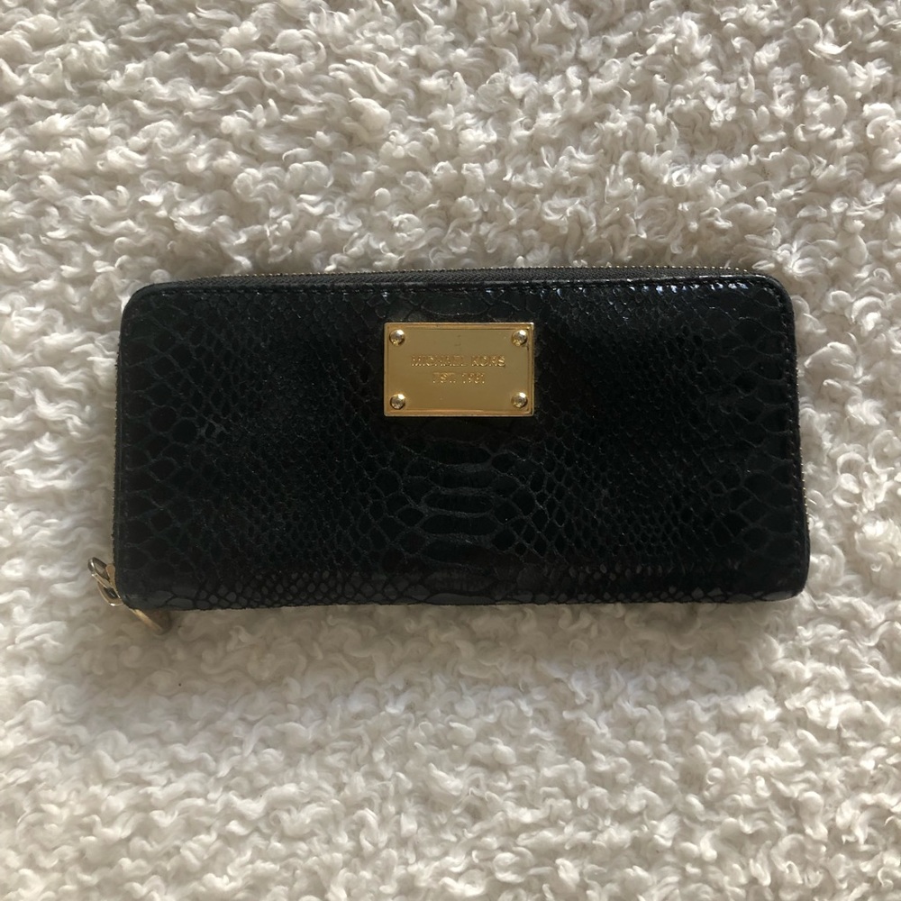 Michael Kors wallet